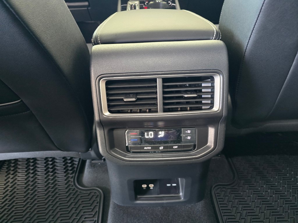 New 2026 Volkswagen Atlas SE AWD/4WD image 32