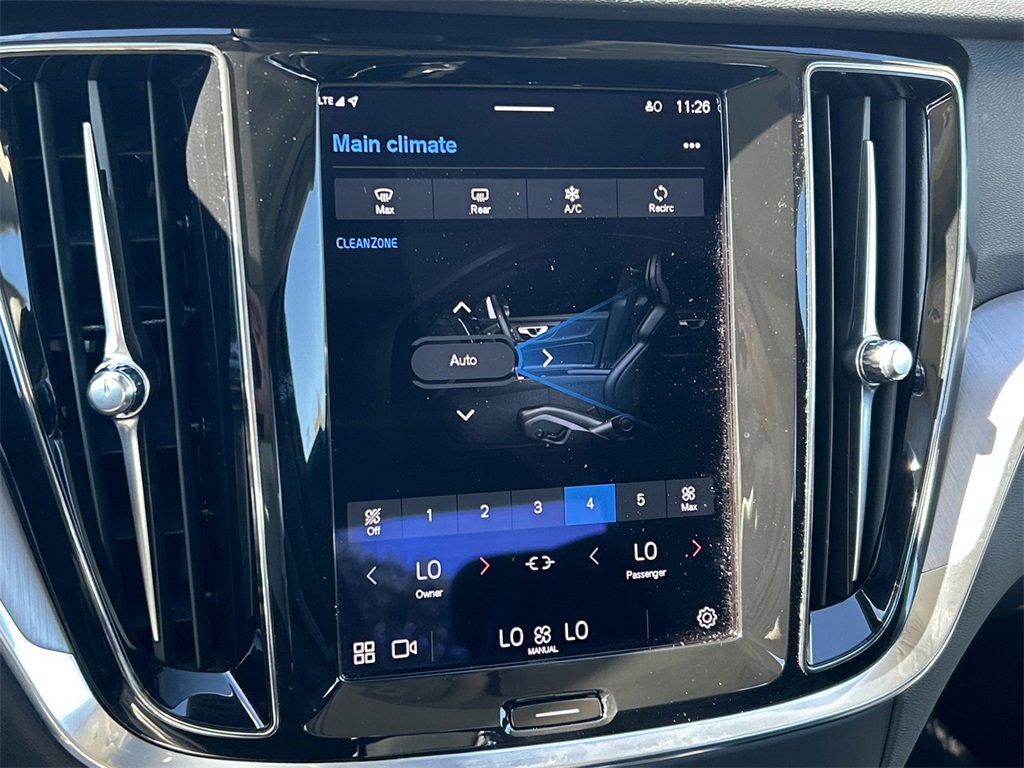 Used 2024 Volvo S60 B5 Core image 30