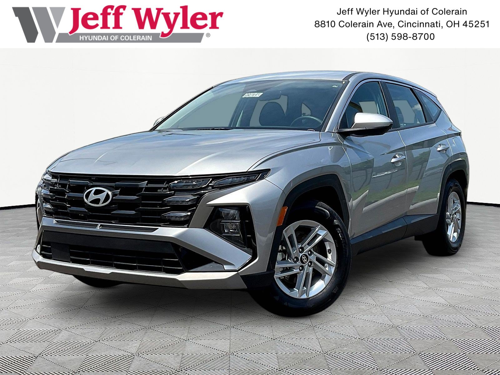 Certified 2025 Hyundai Tucson SE FWD image 1