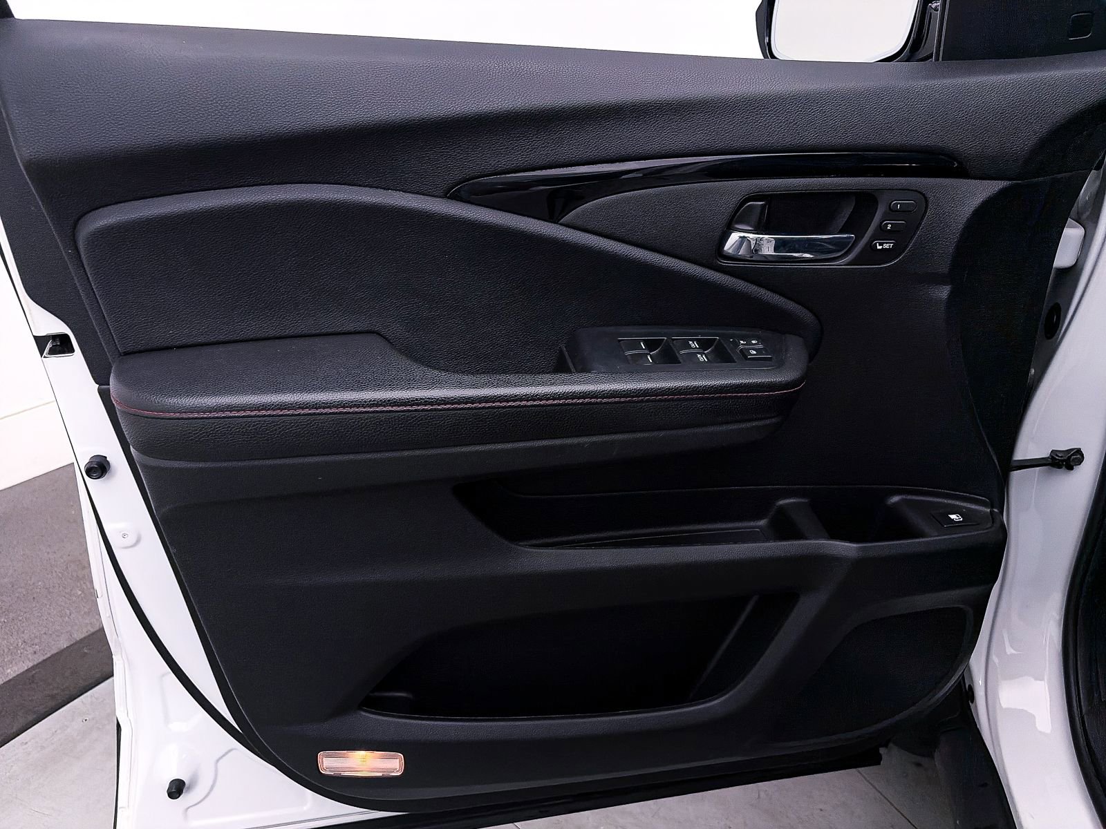 Used 2021 Honda Ridgeline Black Edition image 18