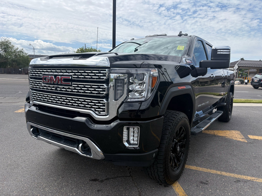 Used 2020 GMC Sierra 2500 Denali w/ Denali Ultimate Package AWD/4WD image 11