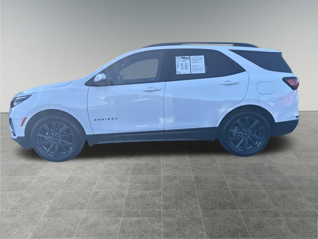 Used 2024 Chevrolet Equinox RS w/ RS Leather Package image 2