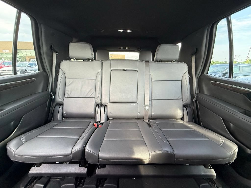 Used 2025 Chevrolet Tahoe Z71 AWD/4WD image 30