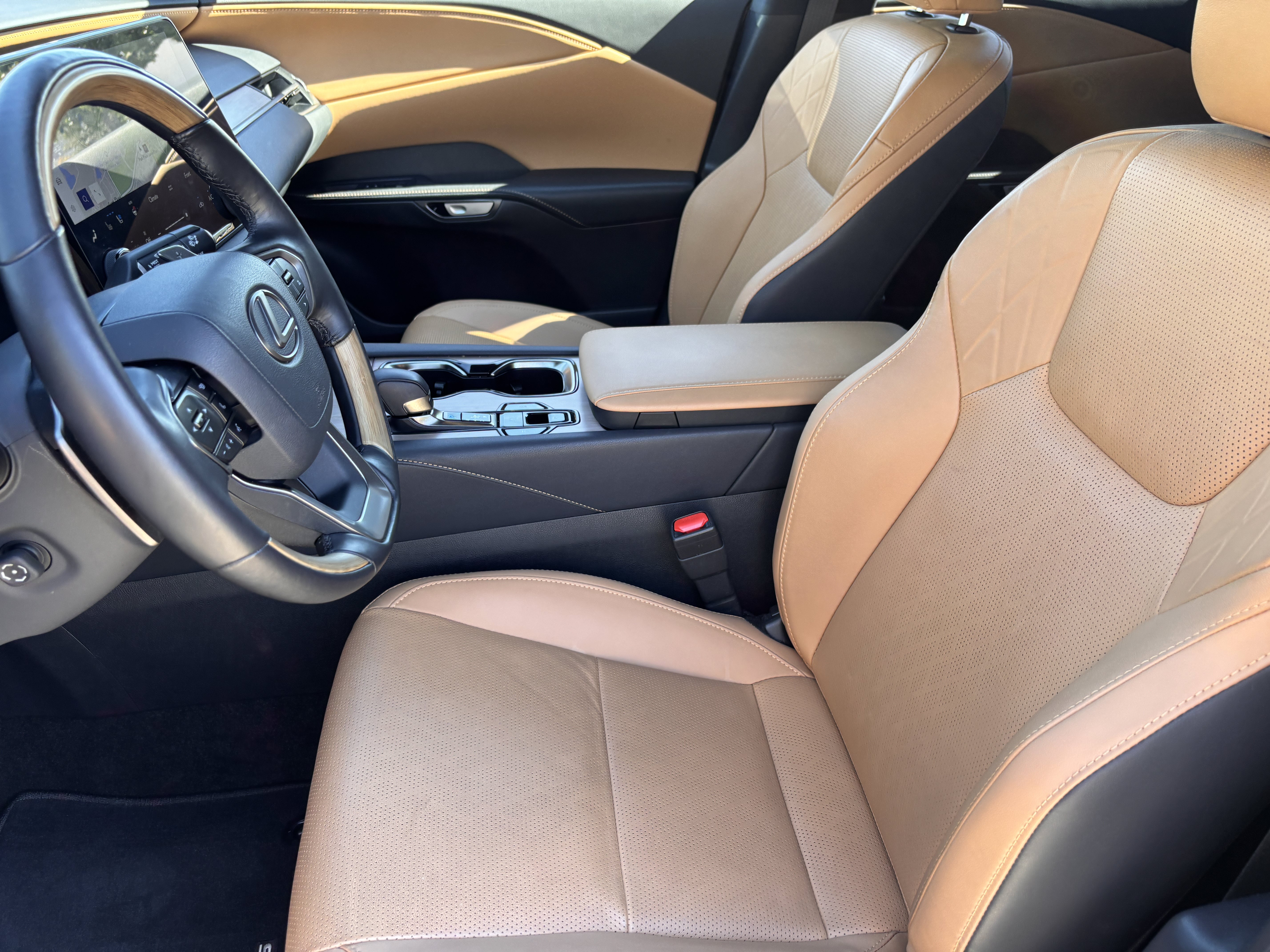 Used 2026 Lexus RX 350 Premium Plus w/ Accessory Package (Z1) FWD image 17