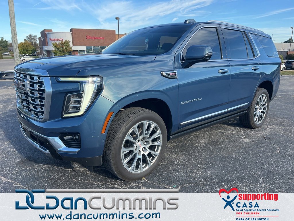 Used 2025 GMC Yukon Denali w/ Sun & Power Step Package