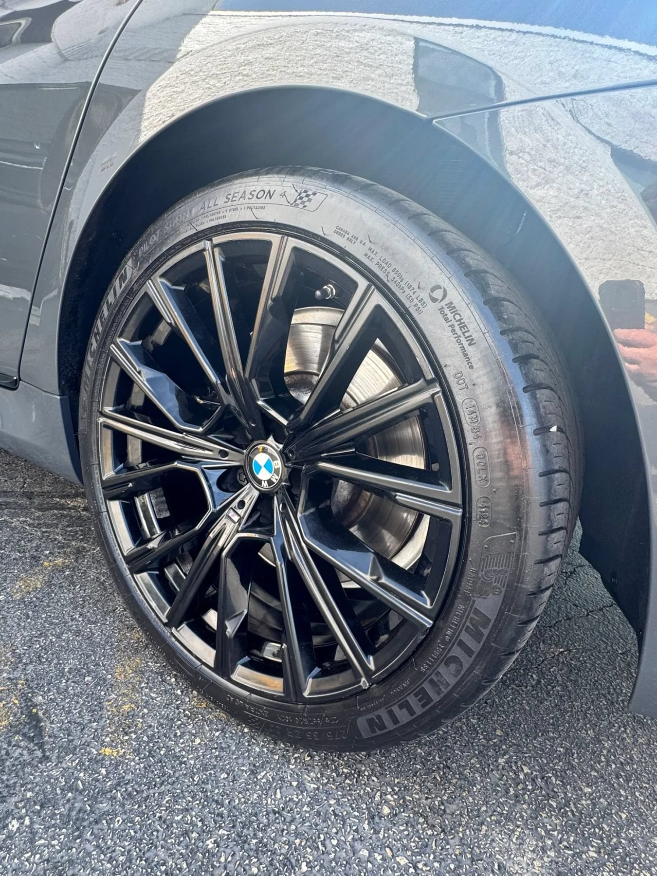 Used 2022 BMW 750i xDrive w/ Executive Package AWD/4WD image 50