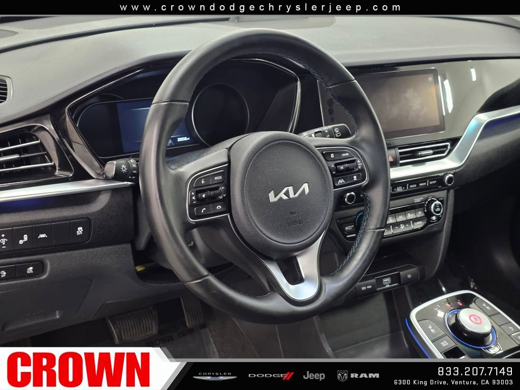 Used 2022 Kia Niro EX Premium image 24