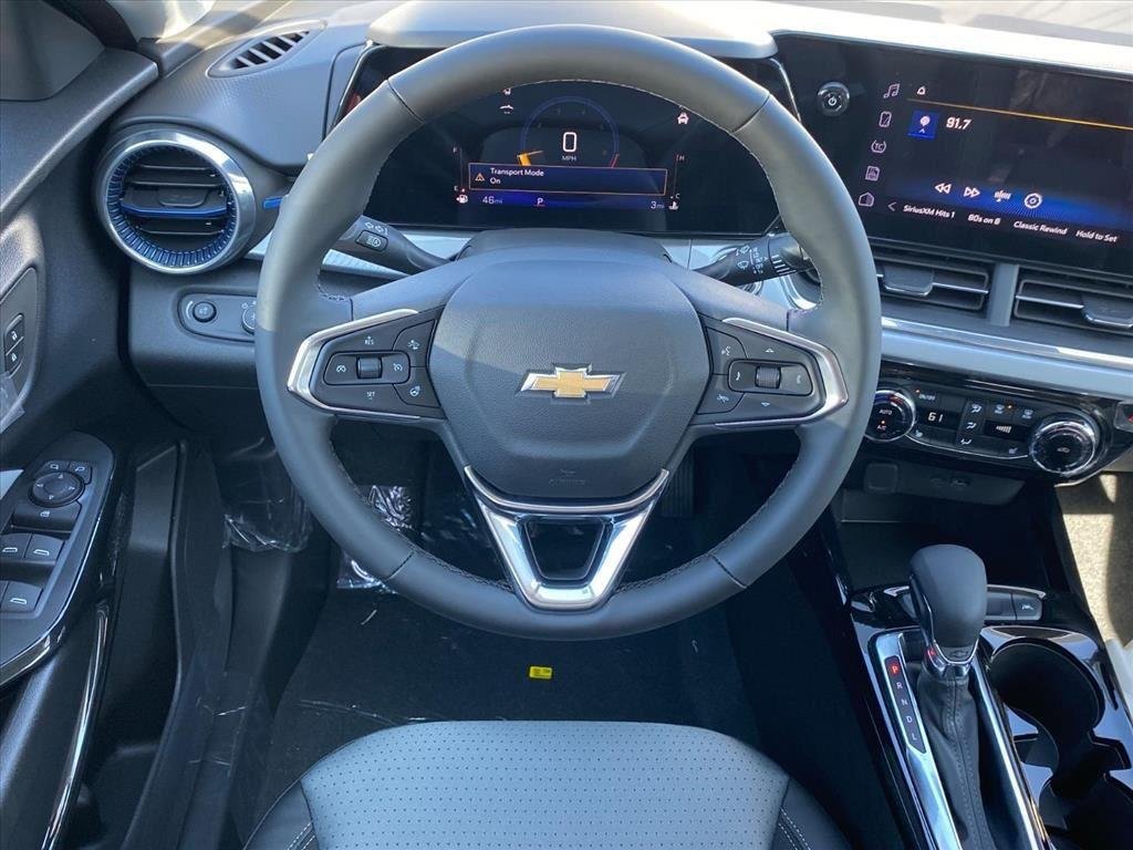 New 2026 Chevrolet Trax LT w/ Driver Confidence Package FWD image 5