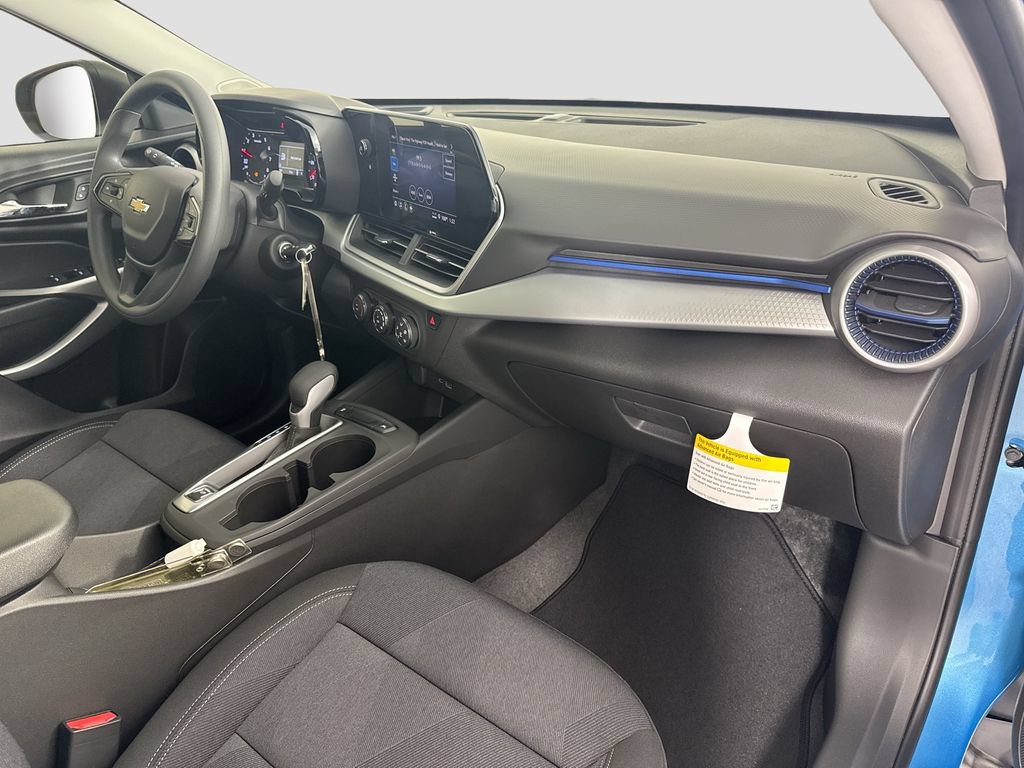 New 2026 Chevrolet Trax LS FWD image 27