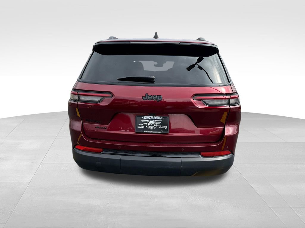 Used 2023 Jeep Grand Cherokee L Laredo image 7