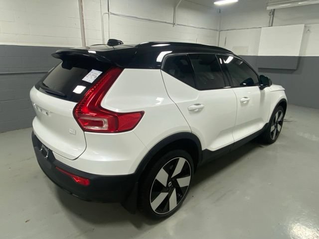 Used 2023 Volvo XC40 Recharge Ultimate w/ Protection Package Premier AWD/4WD image 3