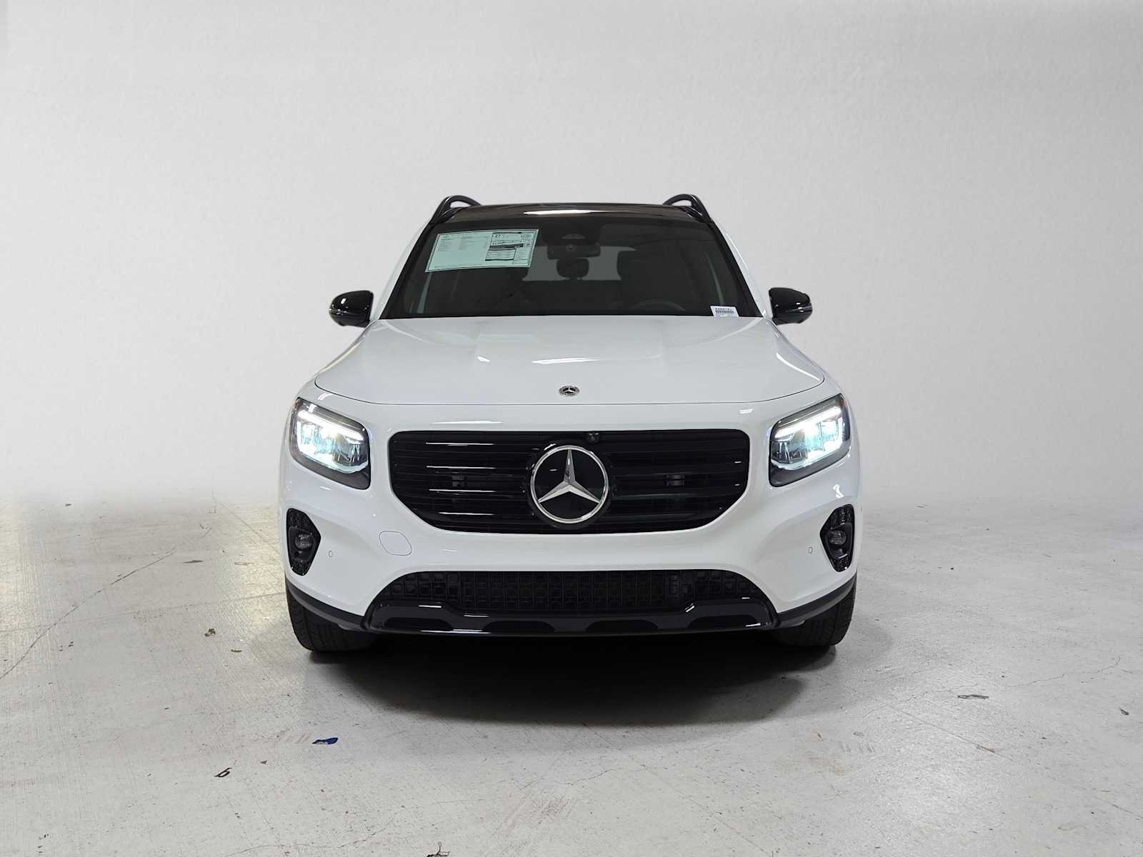 New 2026 Mercedes-Benz GLB 250 4MATIC image 8