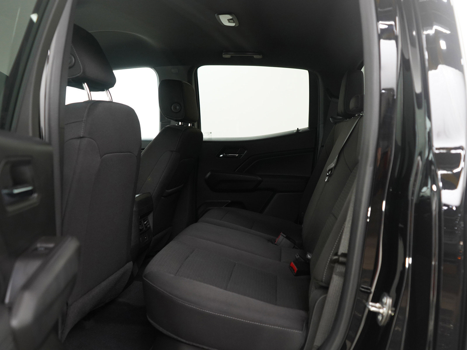 Used 2023 Chevrolet Colorado LT w/ LT Convenience Package II image 16