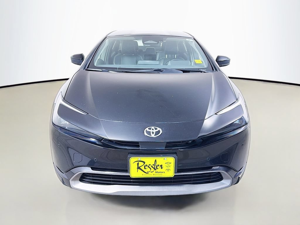 Used 2023 Toyota Prius XLE AWD/4WD image 2