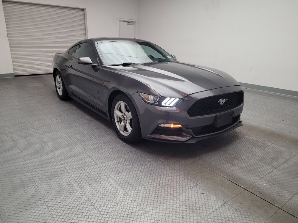 Used 2016 Ford Mustang Coupe image 13