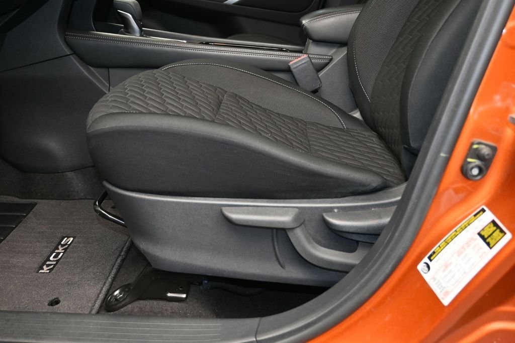 Used 2022 Nissan Kicks SV FWD image 20