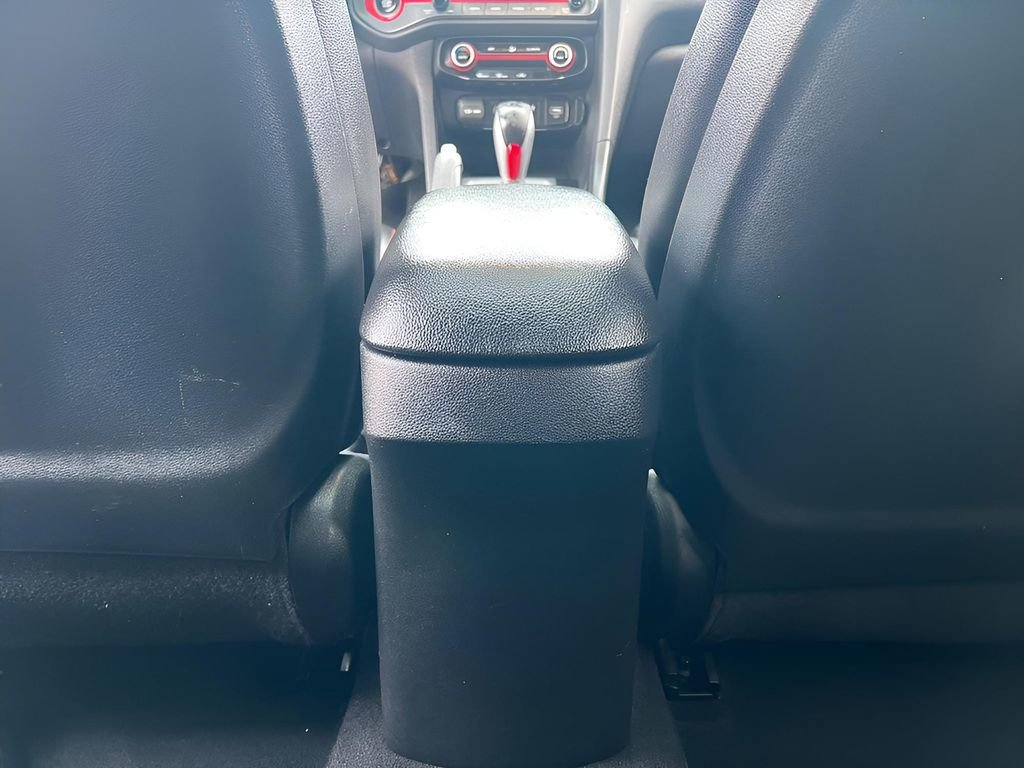 Used 2019 Hyundai Veloster 2.0 Premium image 22