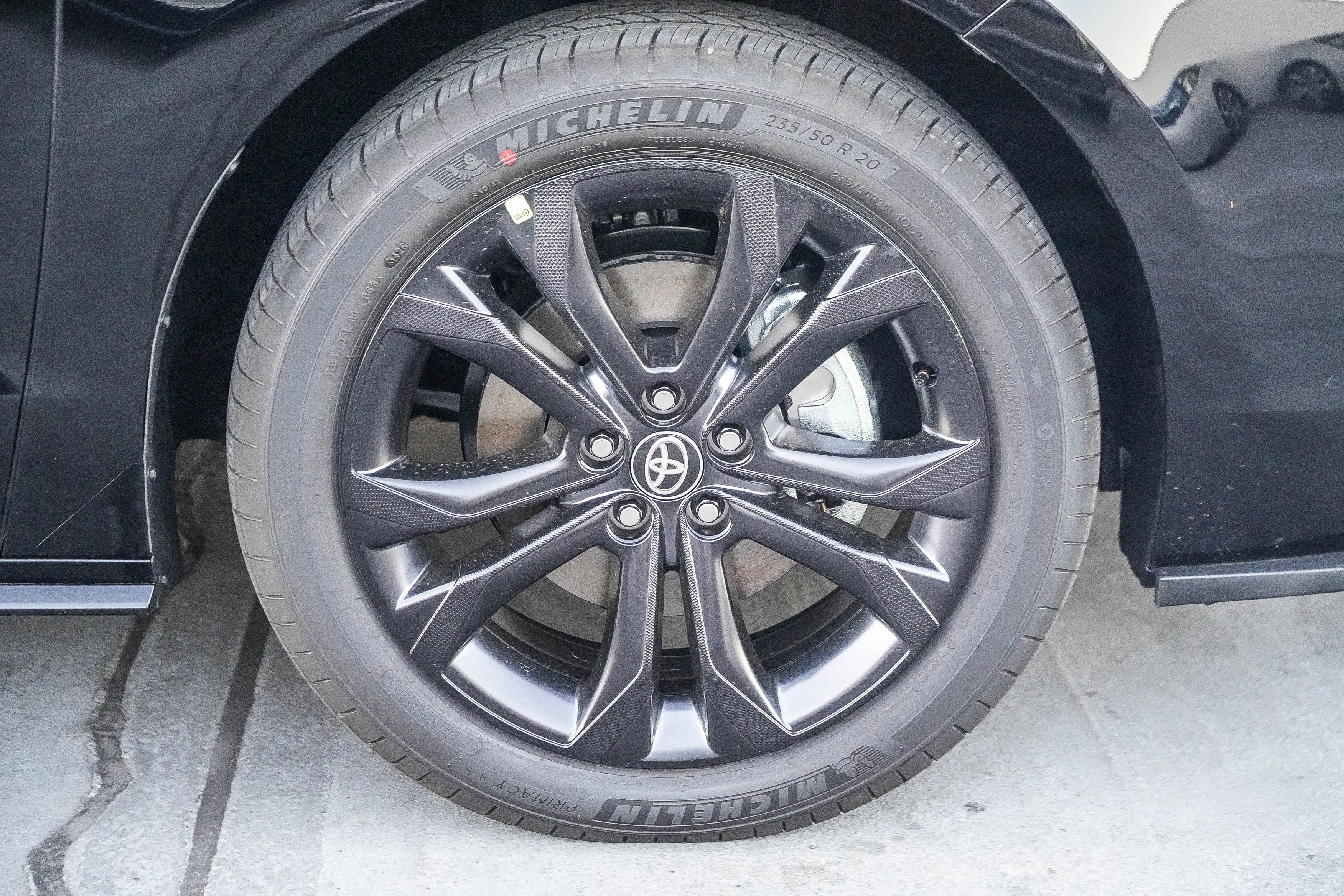 New 2026 Toyota Sienna XSE FWD image 12
