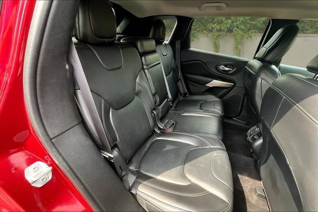 Used 2017 Jeep Cherokee Limited AWD/4WD image 25