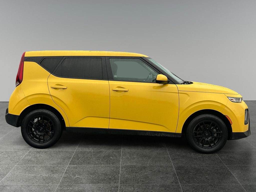 Used 2020 Kia Soul LX image 8