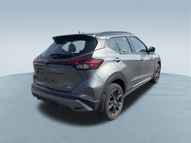 Used 2024 Nissan Kicks SR image 8