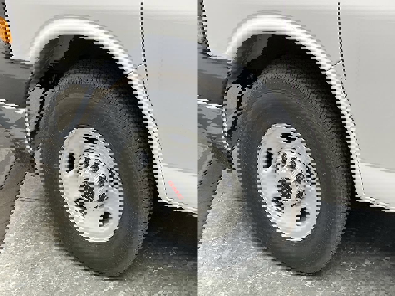 New 2025 GMC Savana 3500 w/ Power Convenience Package image 24