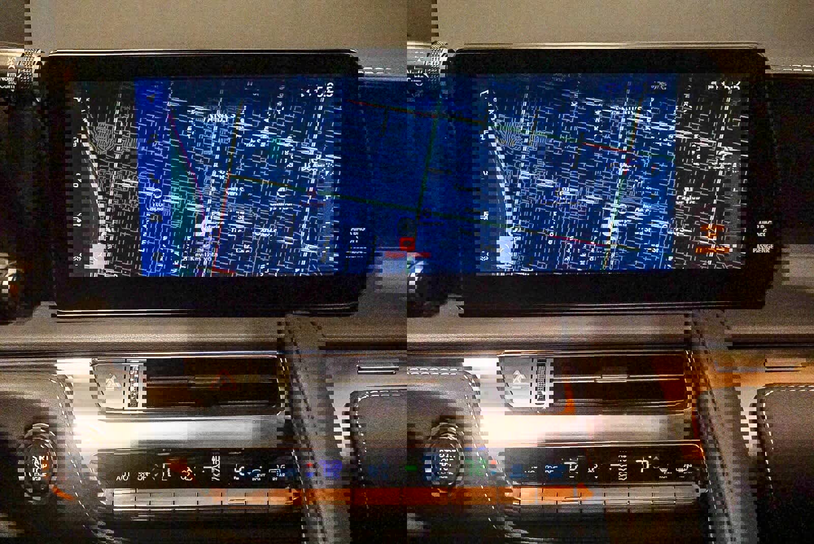 Used 2024 Lexus LC 500 Convertible image 14