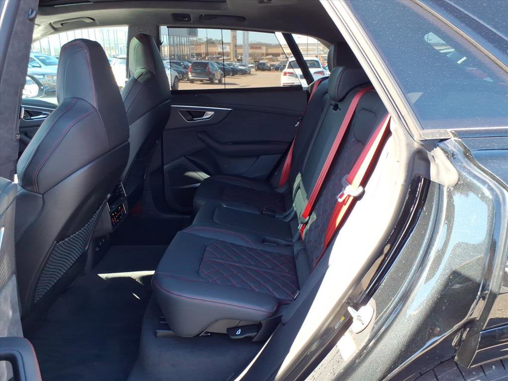 New 2026 Audi SQ8 Prestige image 13