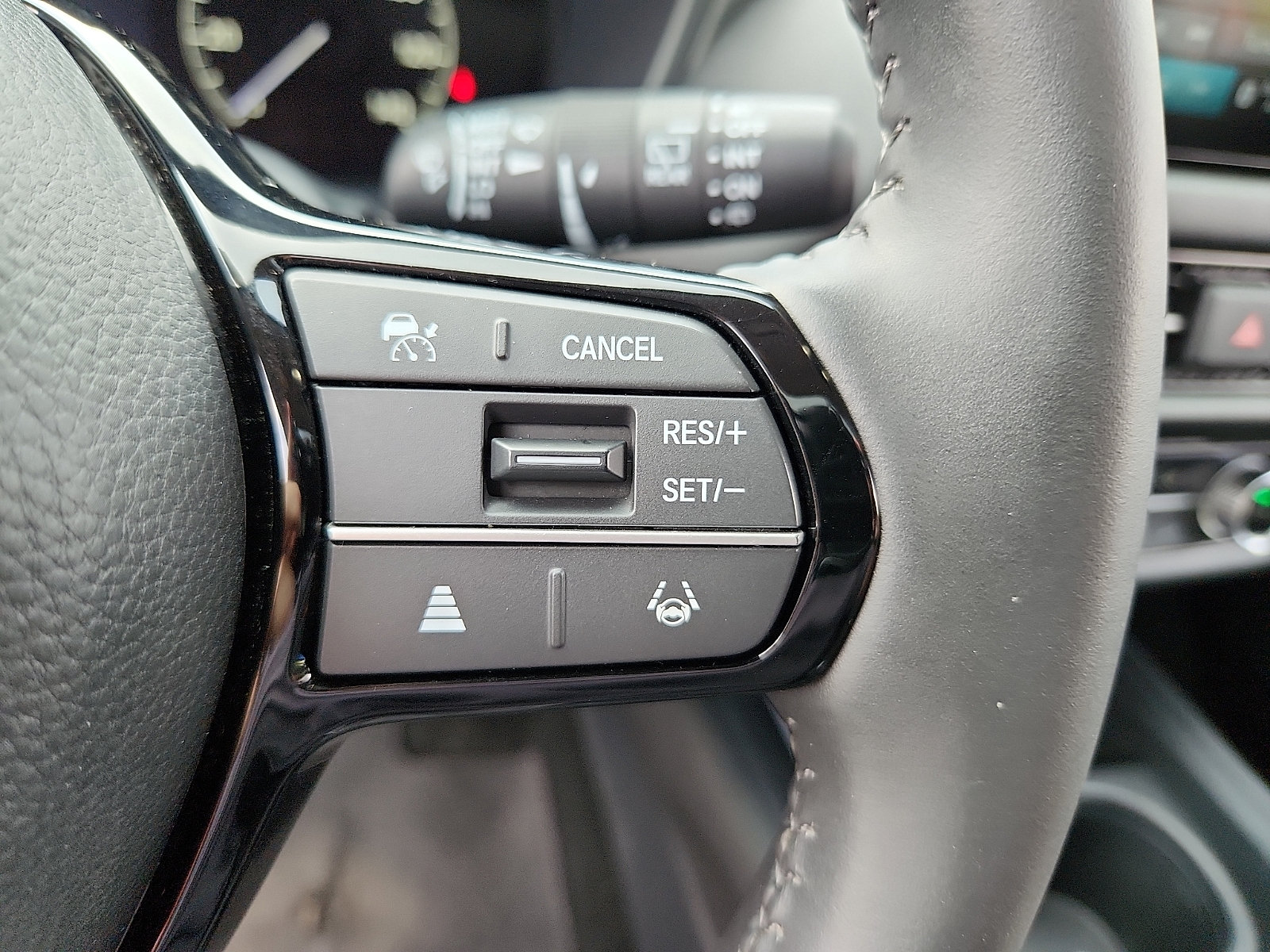 Used 2024 Honda HR-V EX-L image 23