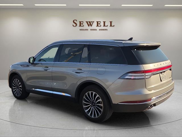 Used 2023 Lincoln Aviator Reserve w/ Equipment Group 201A image 3
