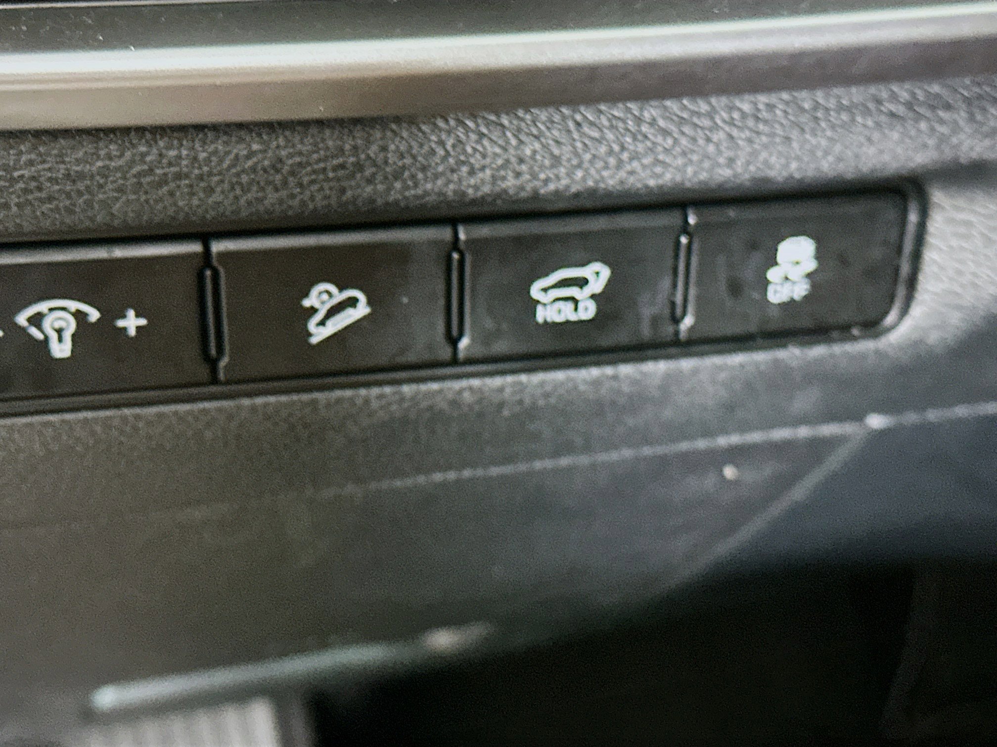 Used 2025 Kia Telluride S FWD image 17