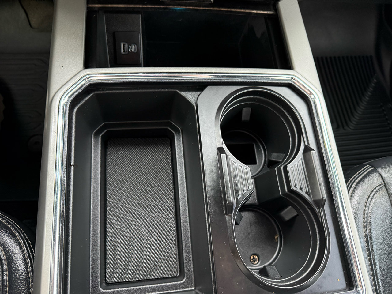 Used 2022 Ford F250 Lariat w/ Lariat Value Package image 36