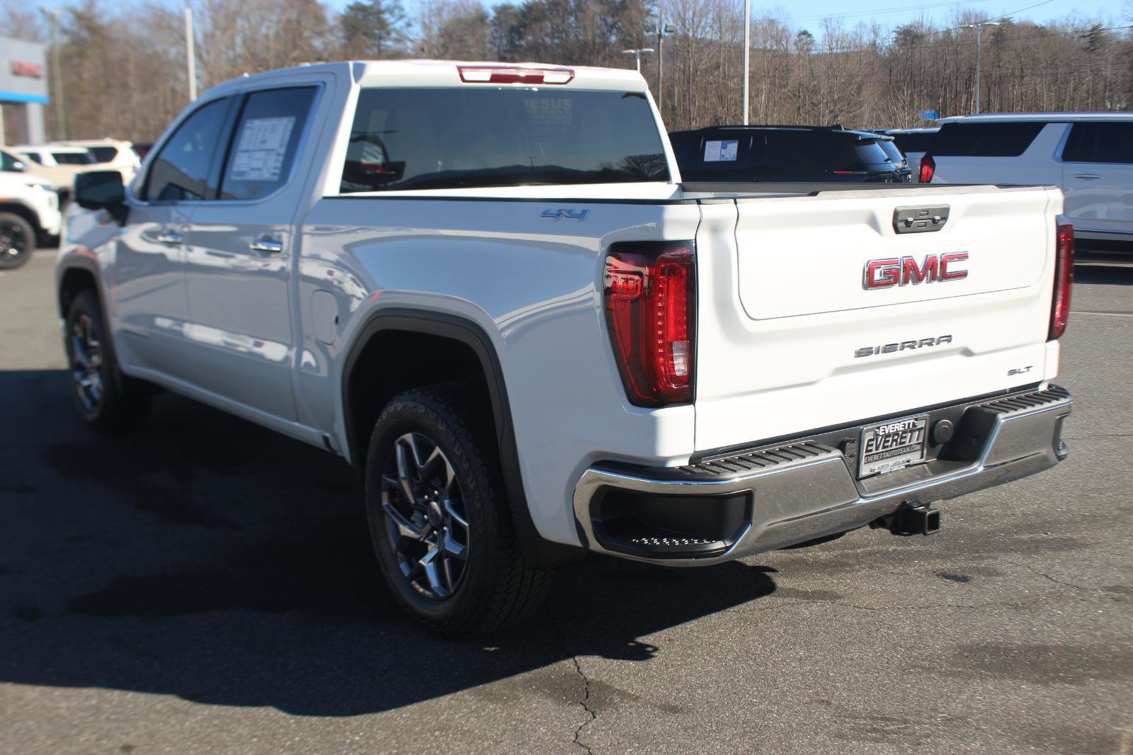 New 2026 GMC Sierra 1500 SLT image 5