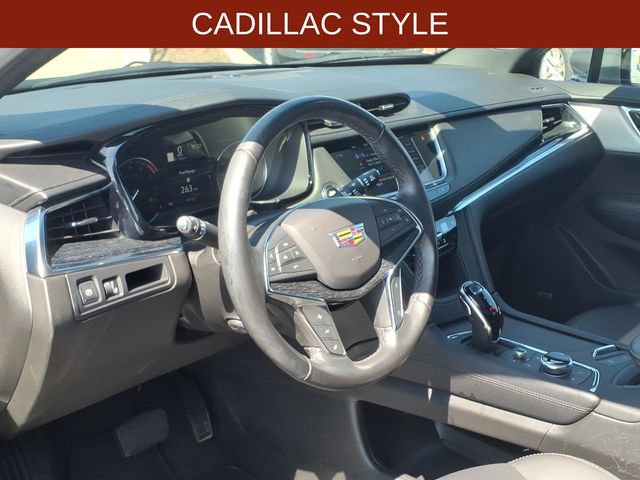 Used 2022 Cadillac XT5 Premium Luxury FWD image 8