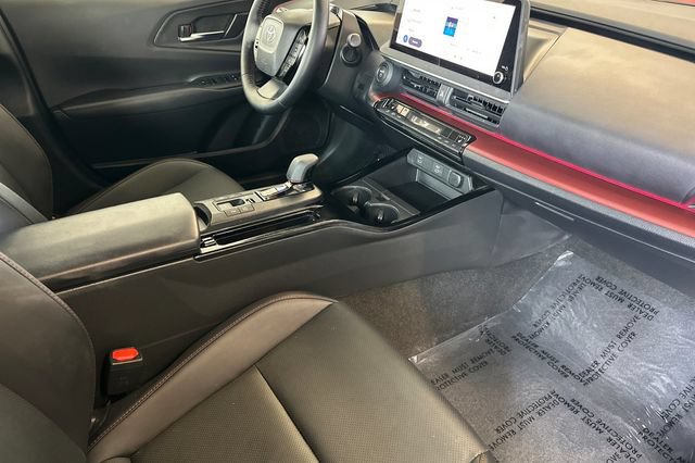 Used 2024 Toyota Prius Prime FWD image 19