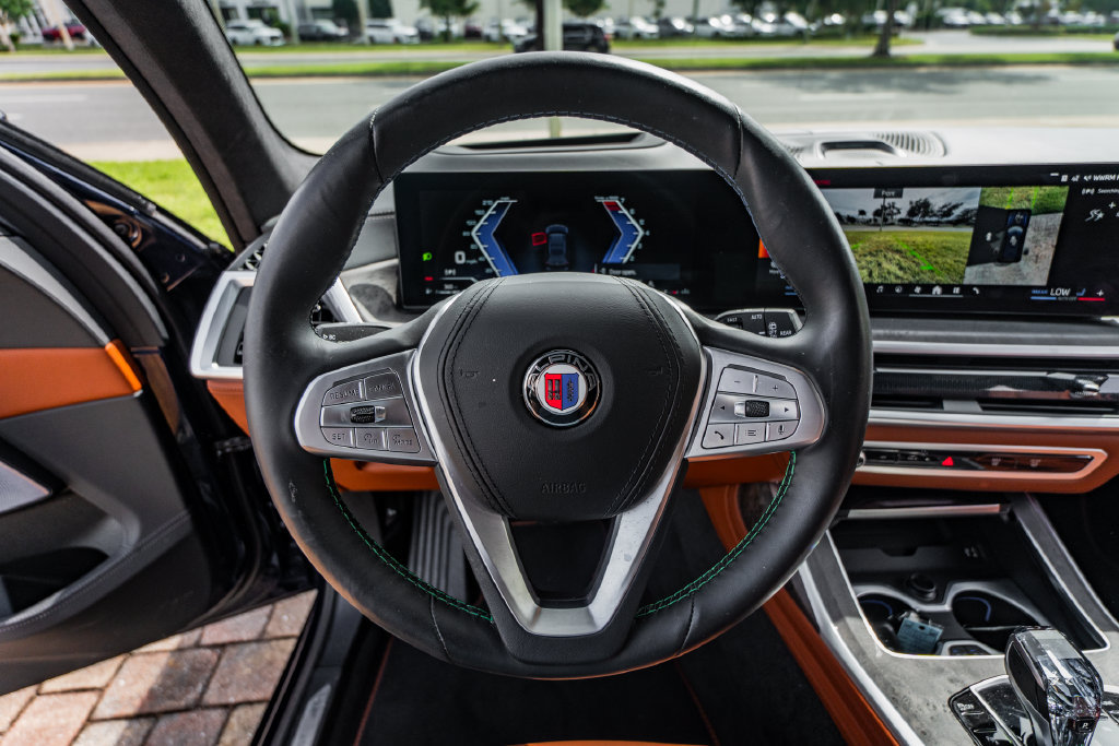 Used 2024 BMW ALPINA XB7 AWD/4WD image 23