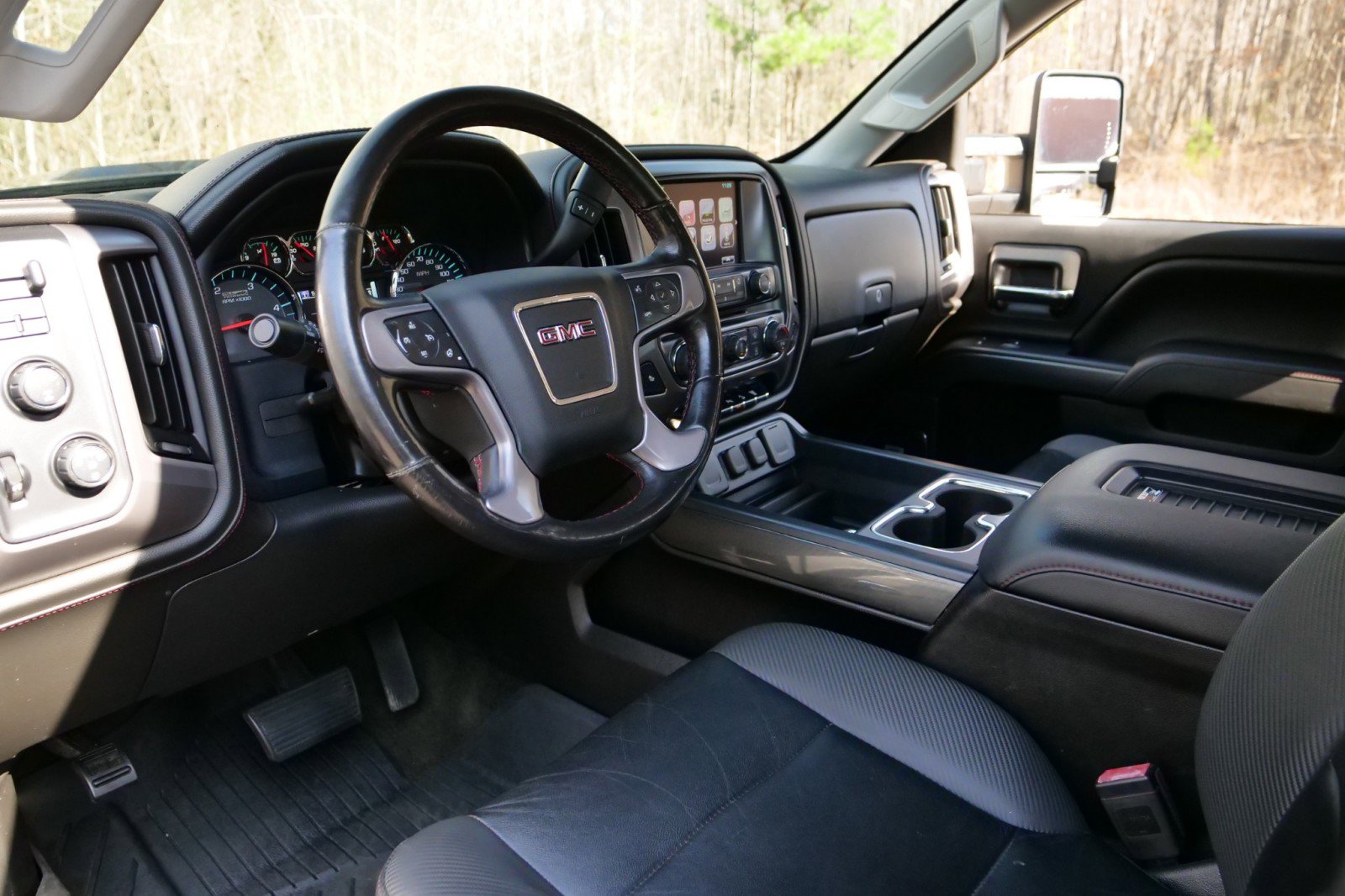 Used 2017 GMC Sierra 2500 SLT image 2