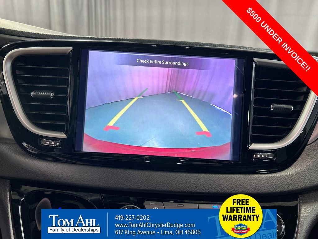 New 2026 Chrysler Voyager LX image 16