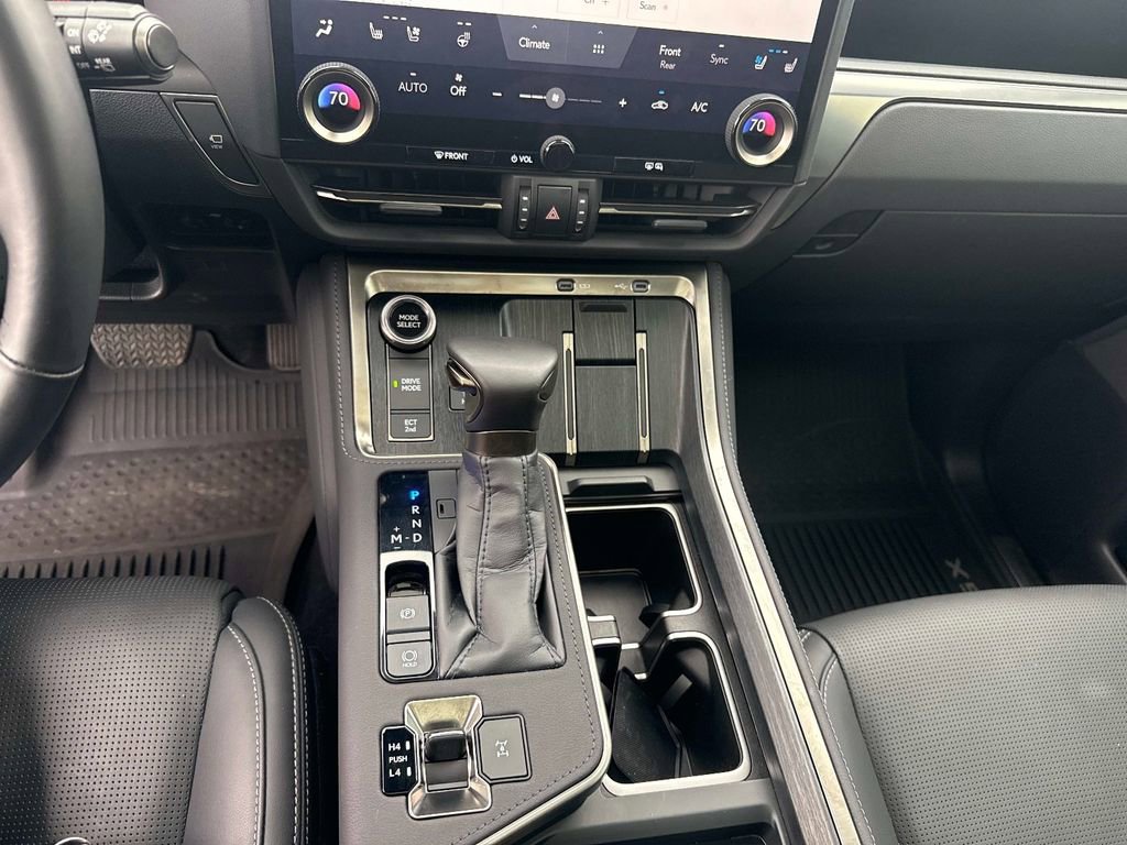 Used 2025 Lexus GX 550 AWD/4WD image 22