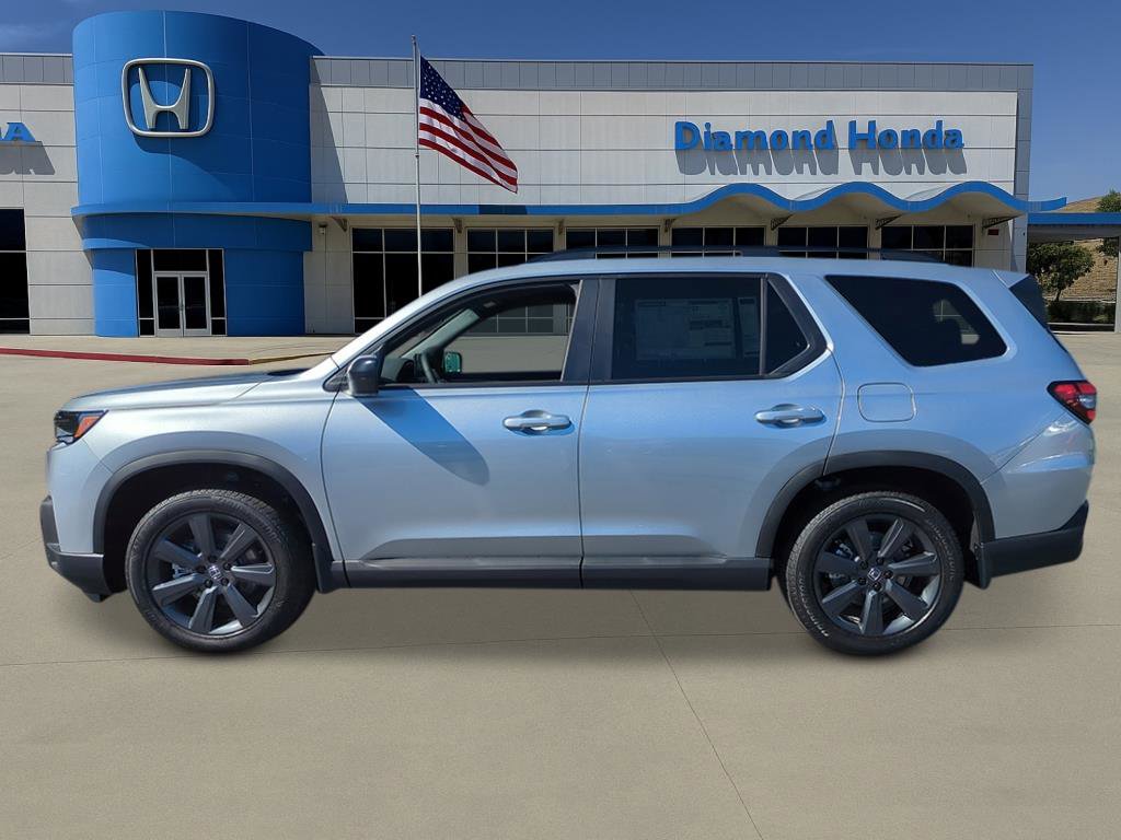 New 2026 Honda Pilot Sport image 2