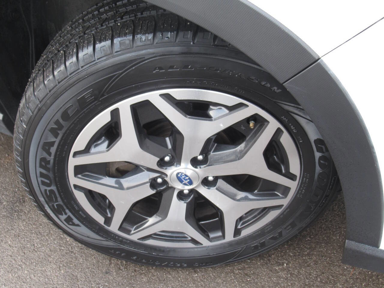 Used 2022 Subaru Forester Premium AWD/4WD image 5