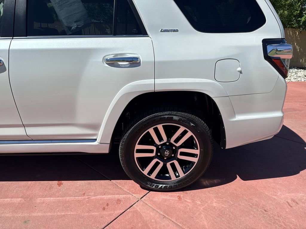 Used 2024 Toyota 4Runner Limited AWD/4WD image 38
