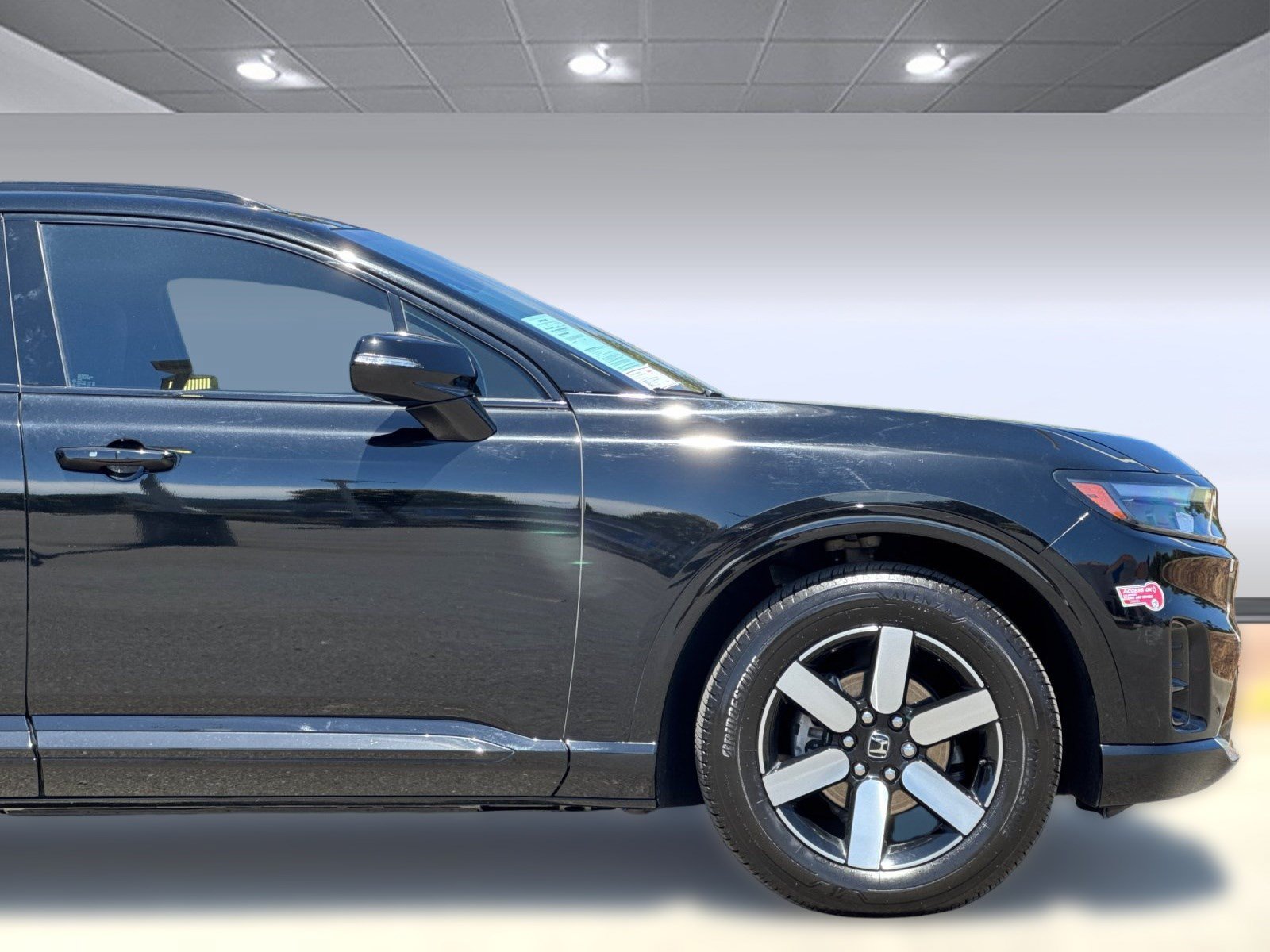 Certified 2024 Honda Prologue Touring image 36