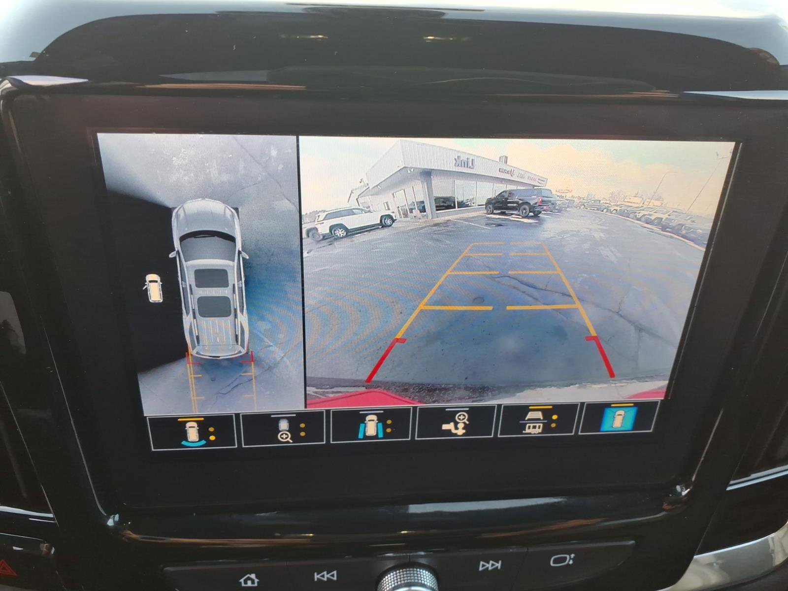 Used 2023 Chevrolet Traverse RS w/ LPO, Floor Liner Package image 19