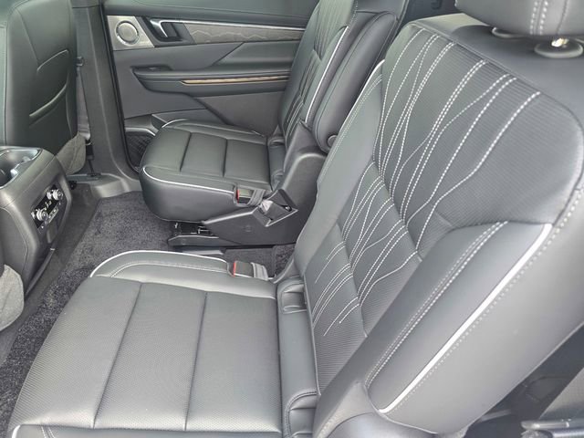 New 2026 Buick Enclave Avenir image 10