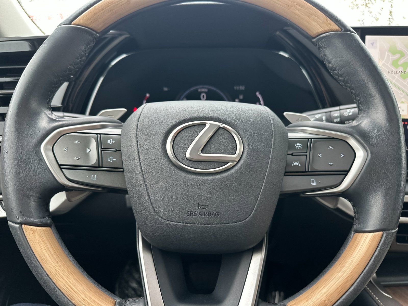 Used 2024 Lexus RX 350 w/ Convenience Package image 25