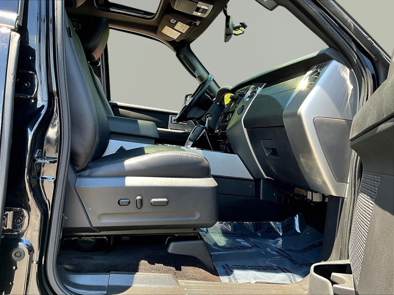 Used 2014 Ford Expedition EL Limited w/ Equipment Group 301A AWD/4WD image 30