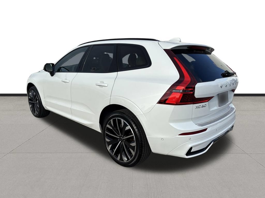 Used 2026 Volvo XC60 B5 Ultra AWD/4WD image 3