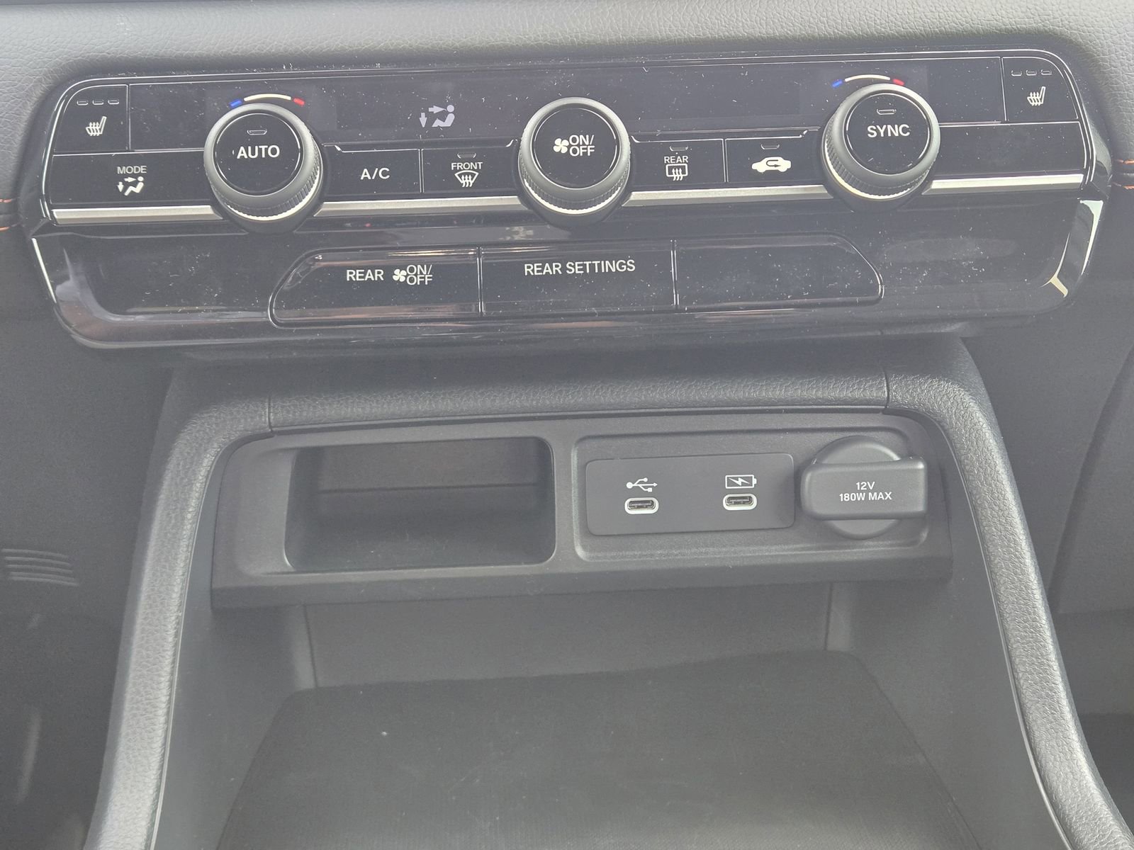 New 2026 Honda Pilot Sport image 17