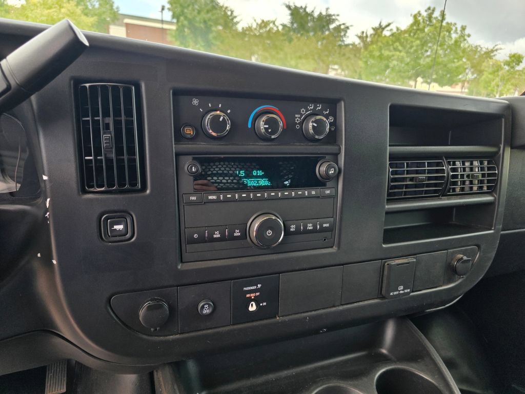 Certified 2025 Chevrolet Express 2500 w/ Driver Convenience Package RWD image 15